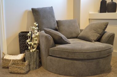 Creating a home that feels both comfortable and contemporary often comes down to the right blend of furniture, lighting, and thoughtful accents. Living and Home has become a go-to destination for shoppers who want modern pieces without sacrificing functionality. From sofas designed for flexible living to fireplaces that marry warmth with style, the brand consistently offers products that elevate interiors in meaningful ways.